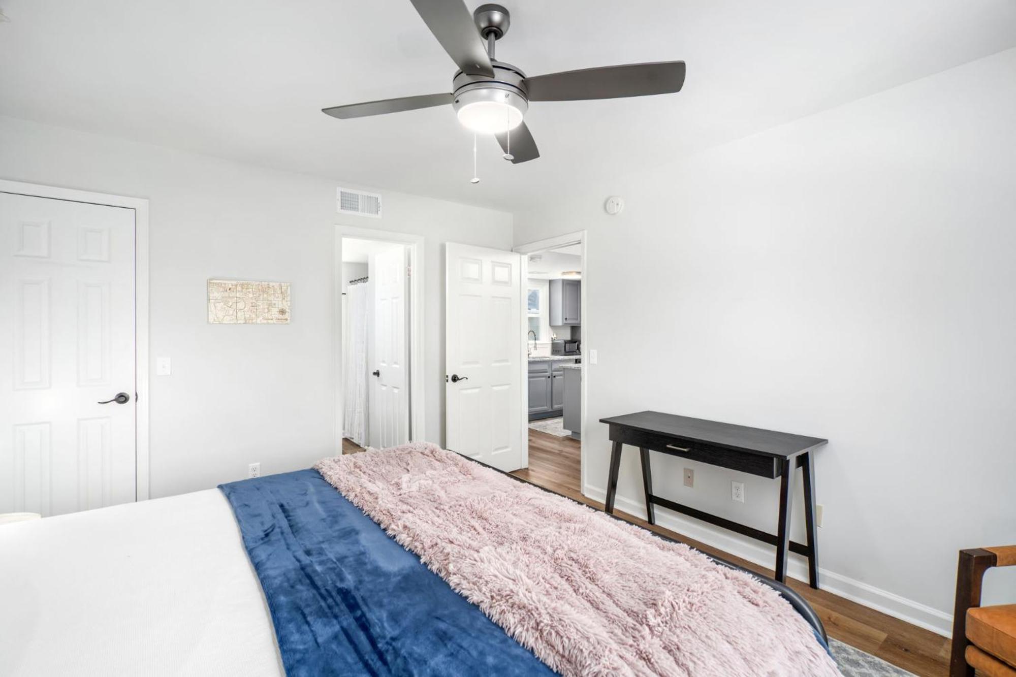 Remodeled And New - Walk To Downtown Auburn Apartment ภายนอก รูปภาพ